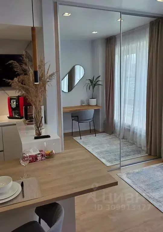 Студия Хабаровский край, Хабаровск Фабричный пер., 2А (48.0 м) - Фото 1