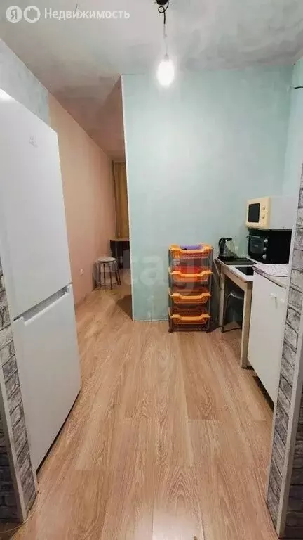 Квартира-студия: Тюмень, улица Вадима Бованенко, 1 (27 м) - Фото 2