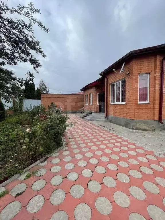 Дом в Ингушетия, Малгобекский район, с. Нижние Ачалуки  (80 м) - Фото 1