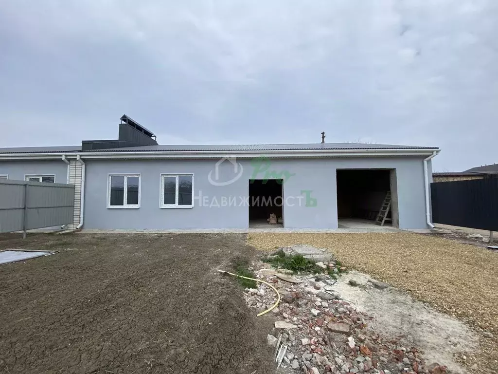 Таунхаус в Краснодарский край, Ейское городское поселение, пос. ... - Фото 1