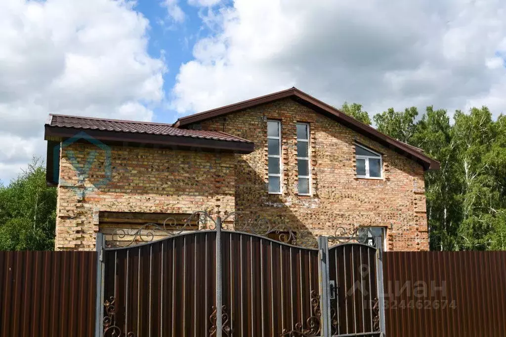 Дом в Омская область, Омский район, Магистральное с/пос, Деревня ... - Фото 1