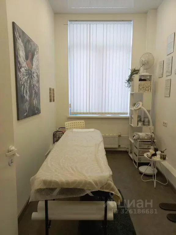 Помещение свободного назначения в Свердловская область, Екатеринбург ... - Фото 1