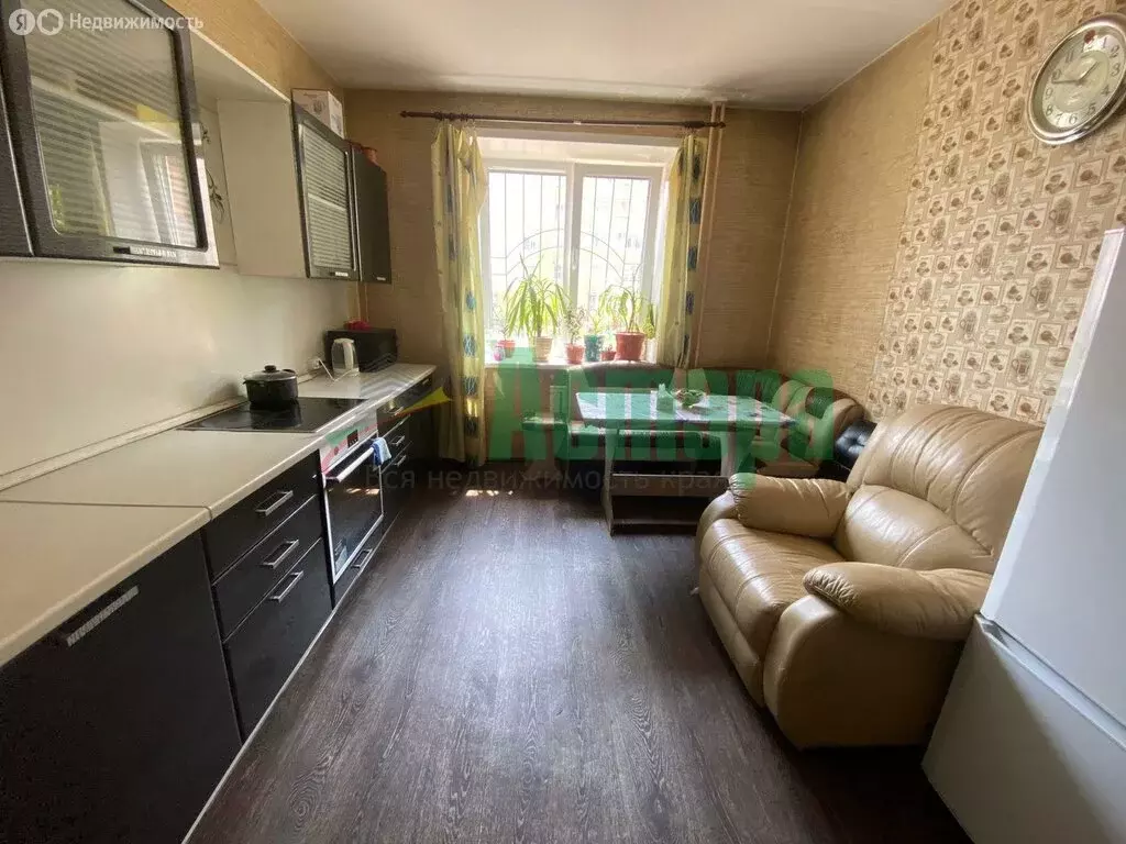 2-комнатная квартира: Чита, микрорайон Октябрьский, 4 (68.7 м) - Фото 1