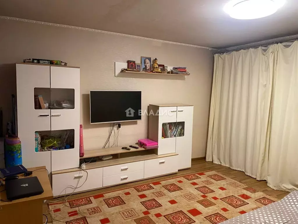 3-к кв. Бурятия, Улан-Удэ 102-й мкр, ул. Ринчино, 21 (68.0 м) - Фото 0