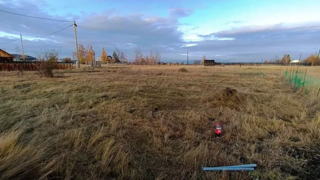 Участок в Саха (Якутия), Якутск городской округ, с. Владимировка ул. ... - Фото 1