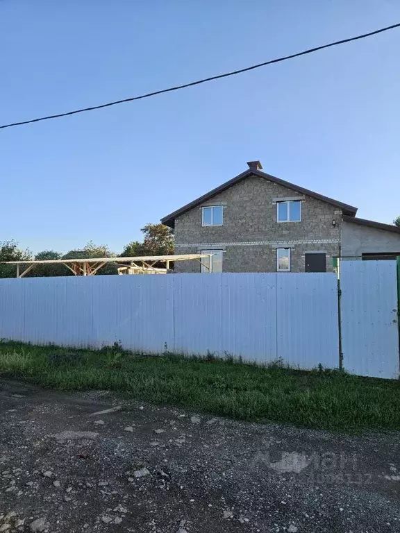 Дом в Саратовская область, Саратов Домостроитель СНТ,  (180 м) - Фото 1