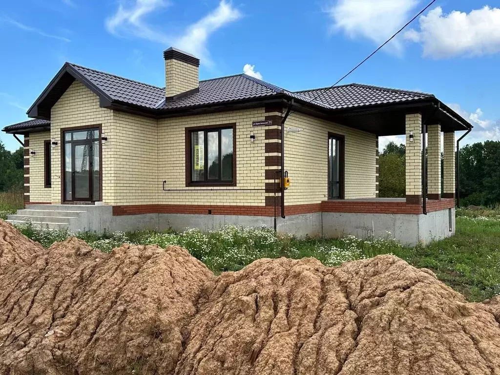 Дом в Татарстан, Высокогорское с/пос, пос. Инеш ул. Салиха Сайдашева ... - Фото 1