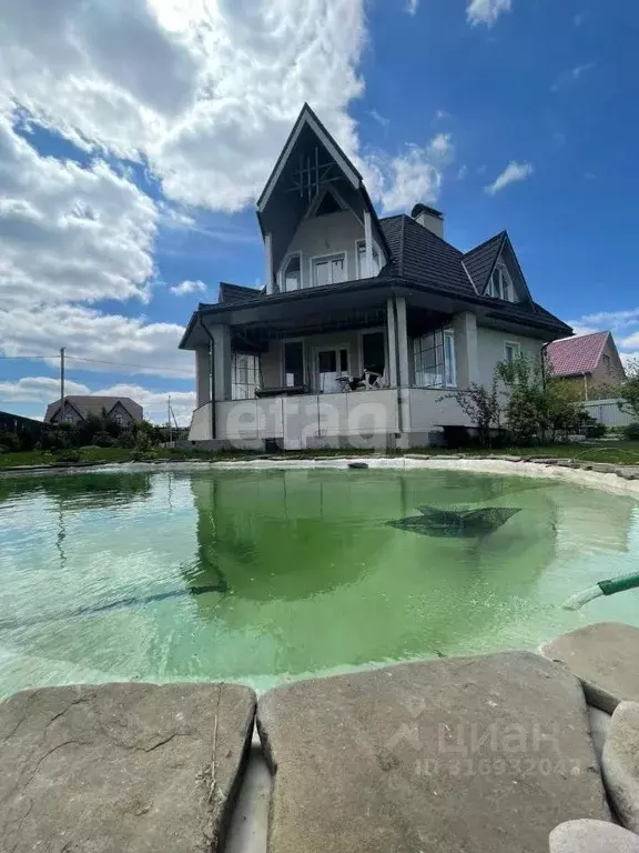 Дом в Белгородская область, Старый Оскол ул. Покровская, 160 (300 м) - Фото 0
