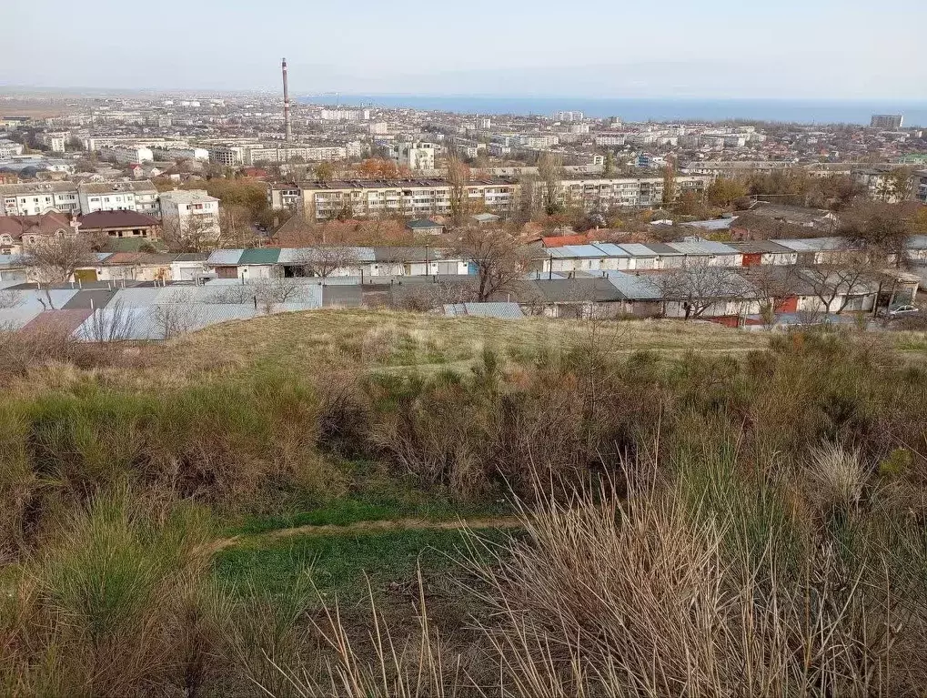 Участок в Крым, Феодосия ул. Анюнаса (5.38 сот.) - Фото 1
