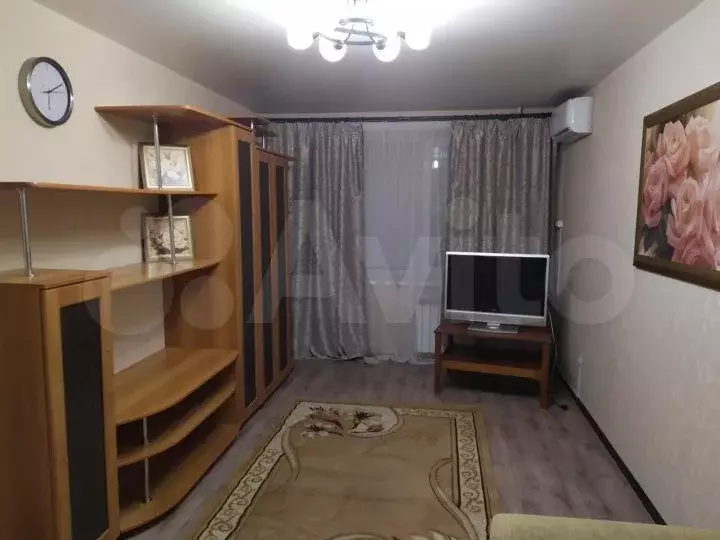 1-к. квартира, 35 м, 8/10 эт. - Фото 1