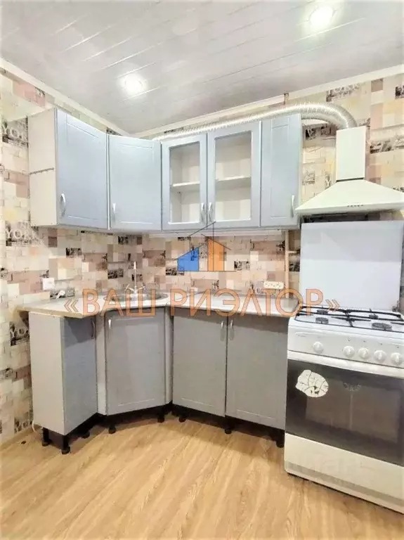 3-к кв. Белгородская область, Губкин Советская ул., 21 (42.0 м) - Фото 2