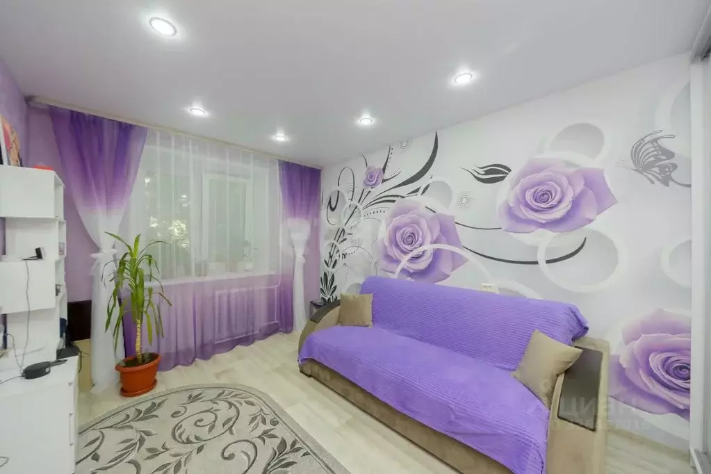 Комната Тюменская область, Тюмень ул. 30 лет Победы, 142 (13.6 м) - Фото 1