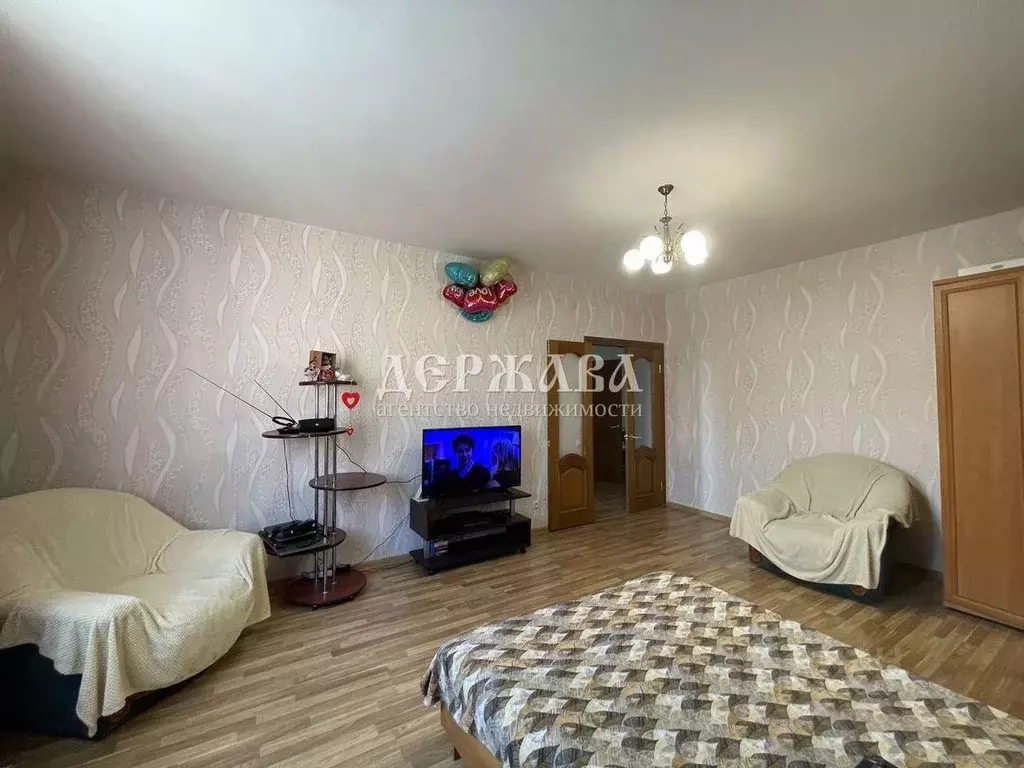 1-к кв. Белгородская область, Старый Оскол Степной мкр, 29 (55.0 м) - Фото 2