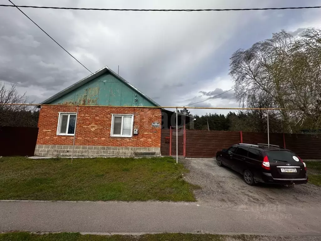 Дом в Белгородская область, Волоконовский район, Староивановское ... - Фото 1