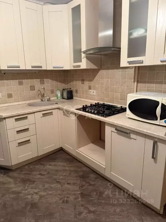 2-к кв. Волгоградская область, Волгоград Кузнецкая ул., 32 (50.6 м) - Фото 1