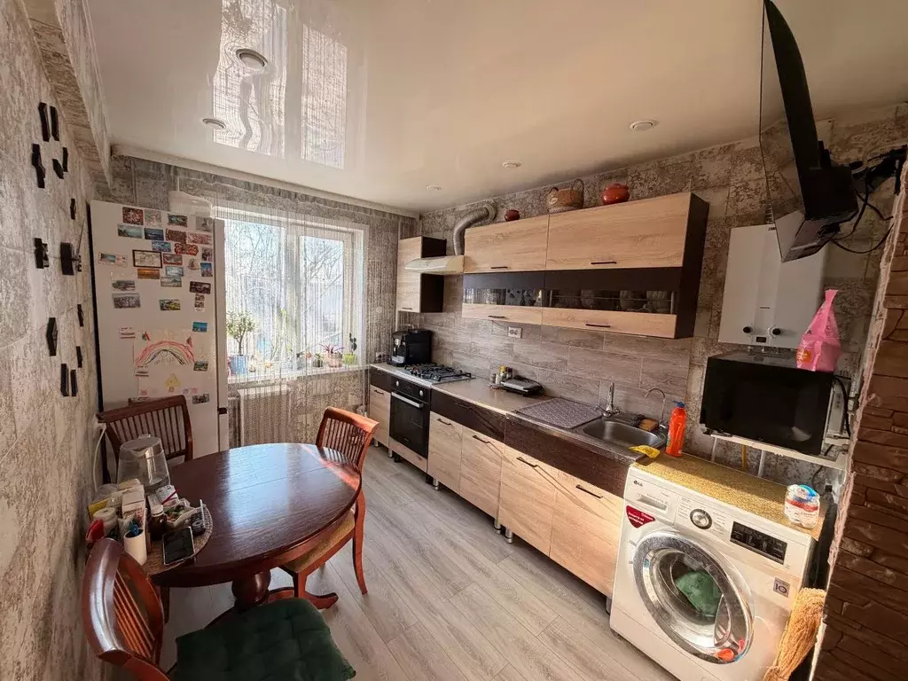 3-к кв. Брянская область, Брянск Ново-Советская ул., 97А (63.4 м) - Фото 1