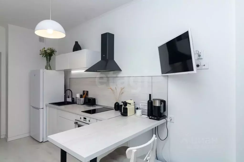 1-к кв. Красноярский край, Красноярск ул. Дмитрия Мартынова, 32 (41.5 ... - Фото 1