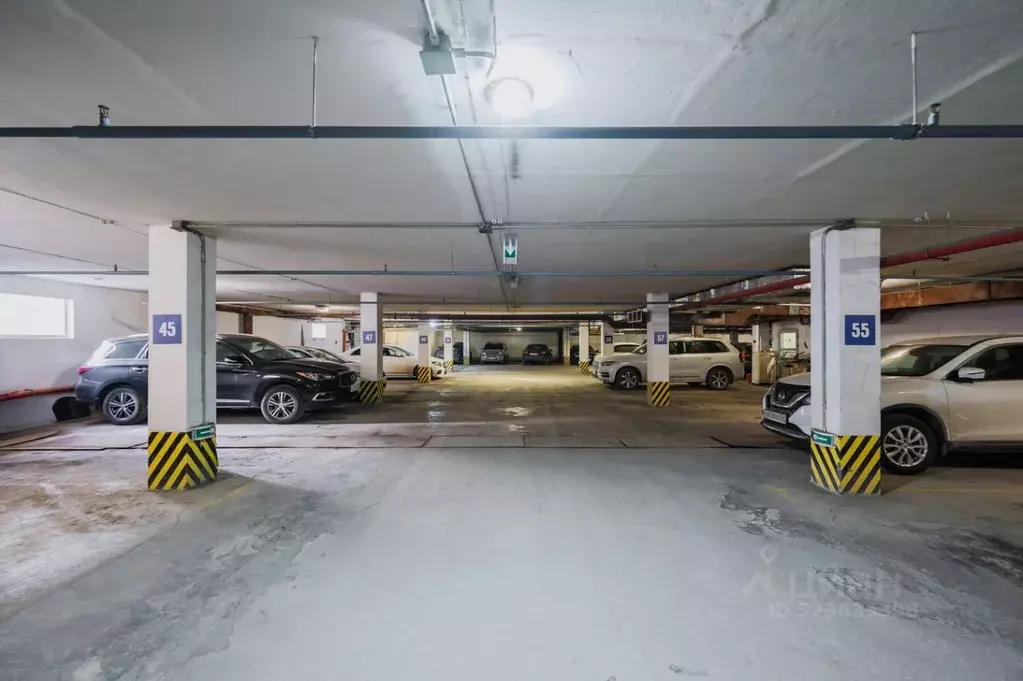 Гараж в Свердловская область, Екатеринбург ул. Московская, 70 (15 м) - Фото 1