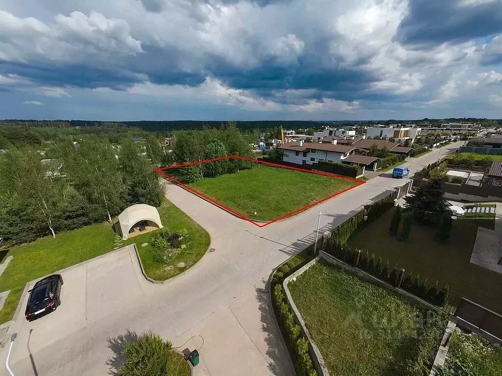 Участок в Московская область, Красногорск городской округ, д. ... - Фото 1