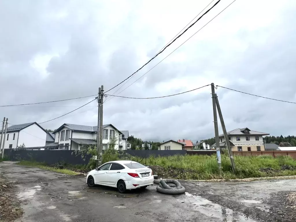 Участок в Московская область, Наро-Фоминский городской округ, д. ... - Фото 1