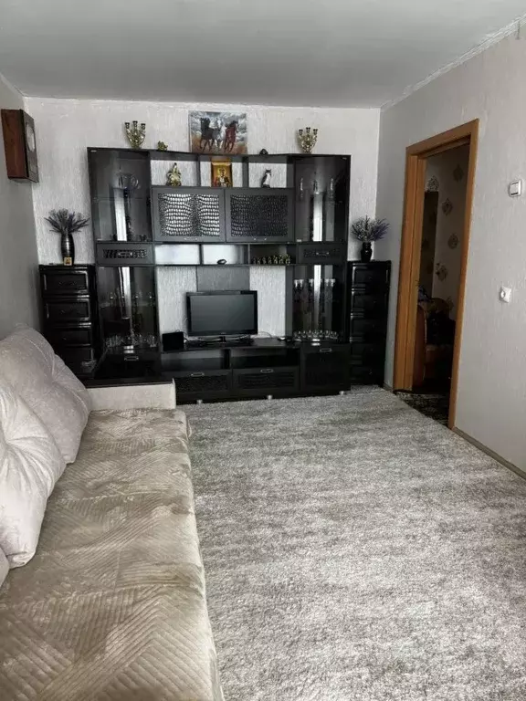 2-к кв. Алтайский край, Барнаул Докучаево мкр, ул. Шукшина, 4 (45.0 м) - Фото 1