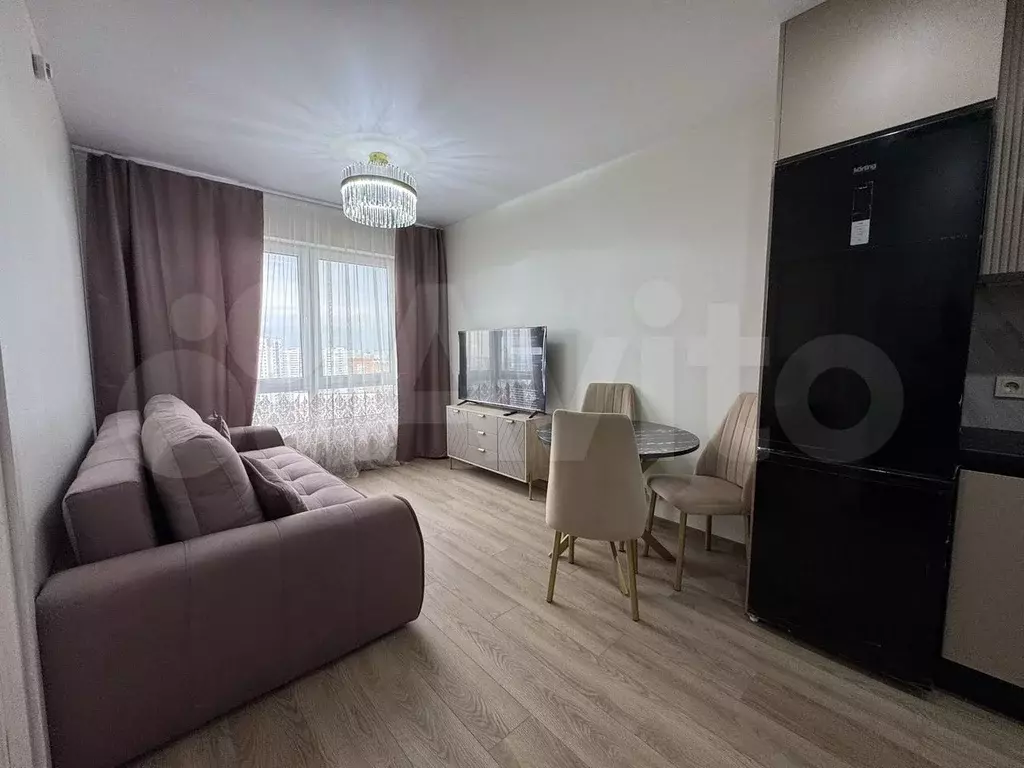 2-к. квартира, 35 м, 24/33 эт. - Фото 1