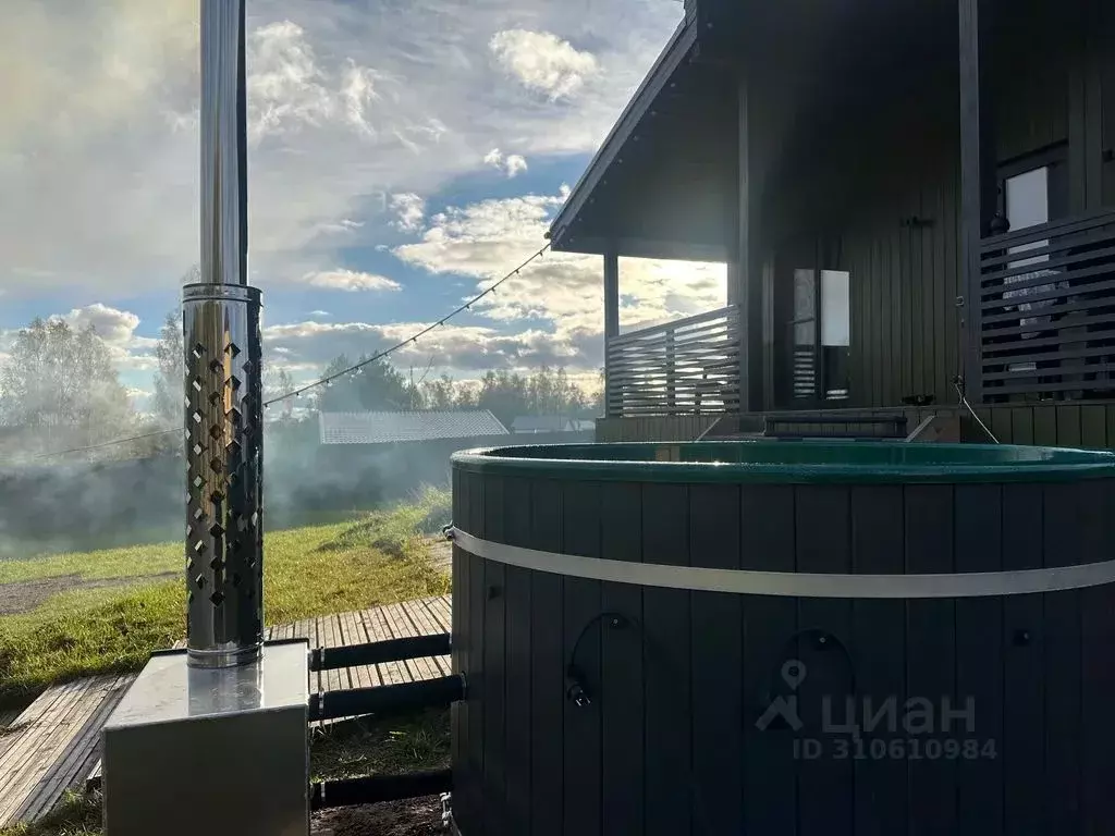 Дом в Ленинградская область, Приозерский район, Красноозерное с/пос, ... - Фото 1