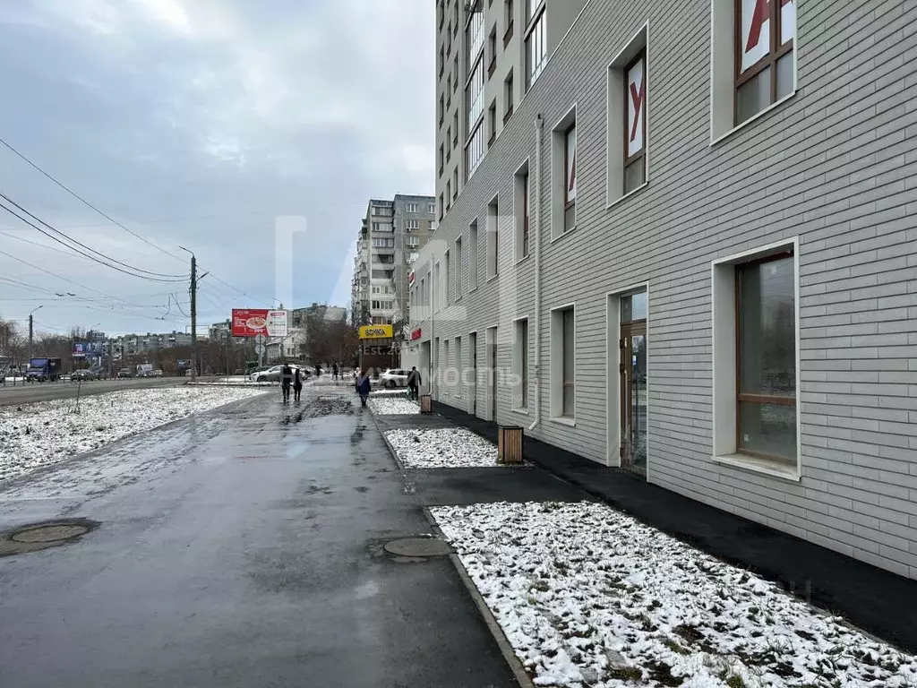 Торговая площадь в Челябинская область, Челябинск ул. Братьев ... - Фото 1