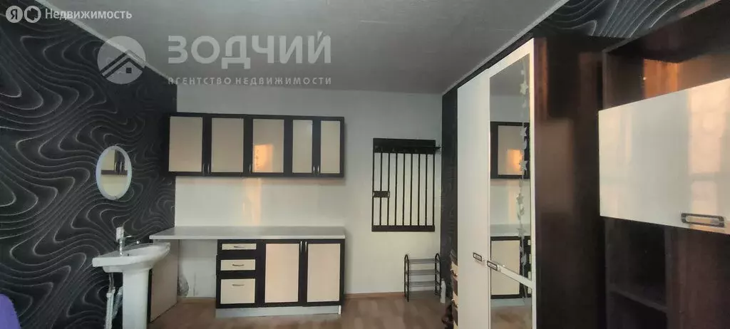 1к в 4-комнатной квартире (17.8 м) - Фото 0