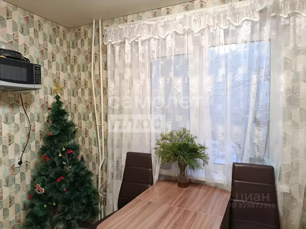 1-к кв. Омская область, Омск ул. Кирова, 22 (37.2 м) - Фото 1