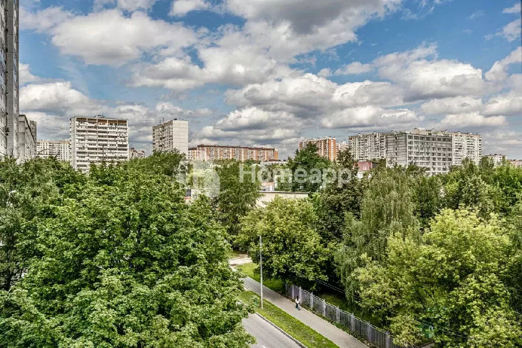 Продается 3-комнатная квартира - Фото 1