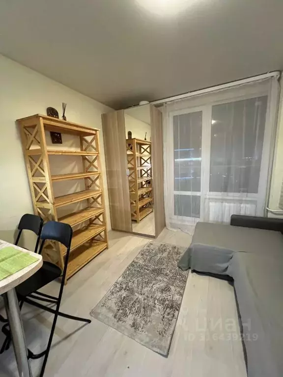 Студия Санкт-Петербург бул. Александра Грина, 1 (21.5 м) - Фото 1