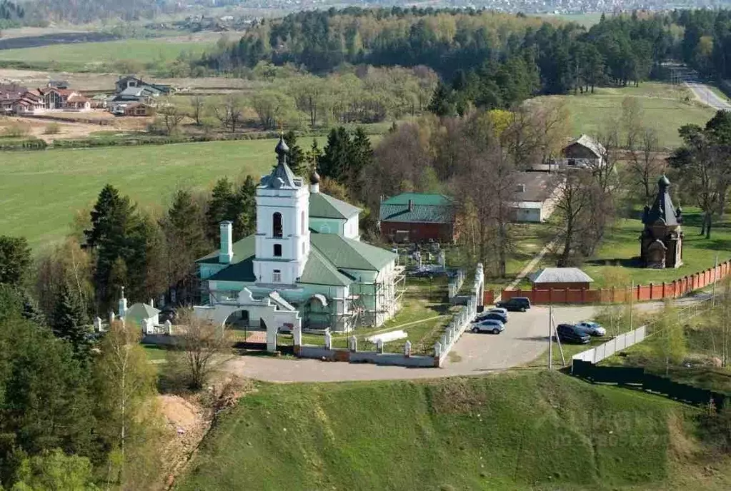 Участок в Московская область, Одинцовский городской округ, с. Троицкое ... - Фото 0