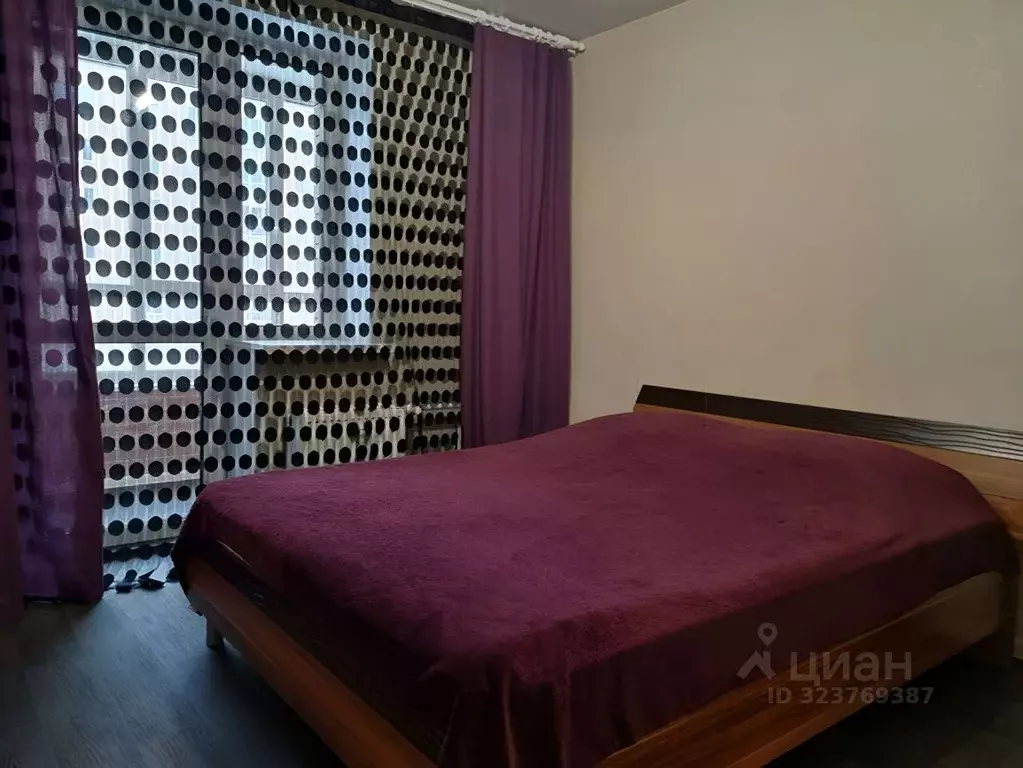 2-к кв. Удмуртия, Ижевск Молодежная ул., 107Д (45.0 м) - Фото 1