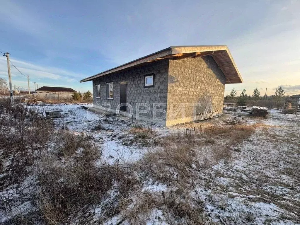 Дом в Тюменская область, Тюменский муниципальный округ, д. Зырянка ул. ... - Фото 2