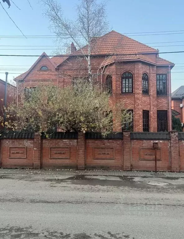 Дом в Краснодарский край, Краснодар ул. Баканская, 17 (565 м) - Фото 1