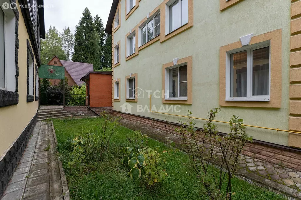 Дом в посёлок городского типа Правдинский, Железнодорожная улица, 6Б ... - Фото 1