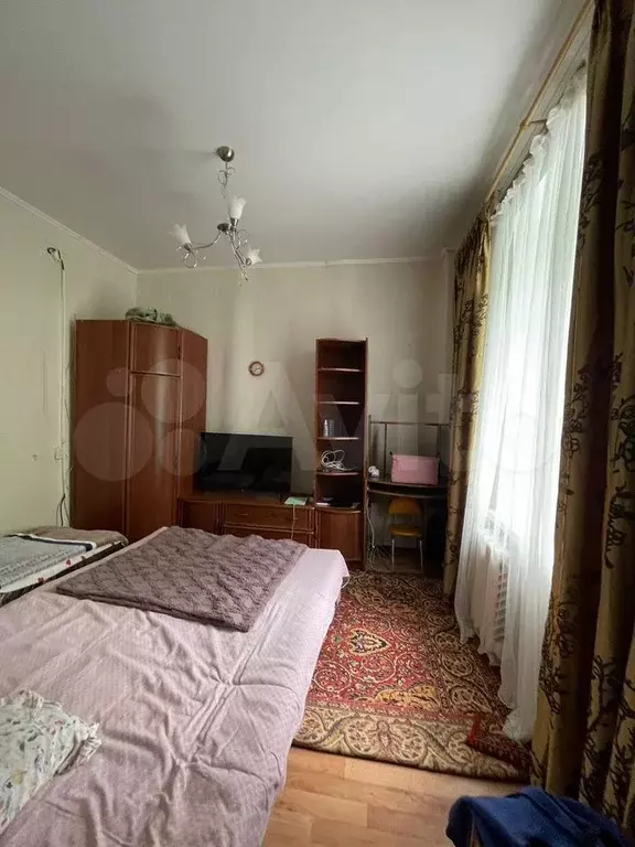 Комната 25 м в 2-к., 2/2 эт. - Фото 0