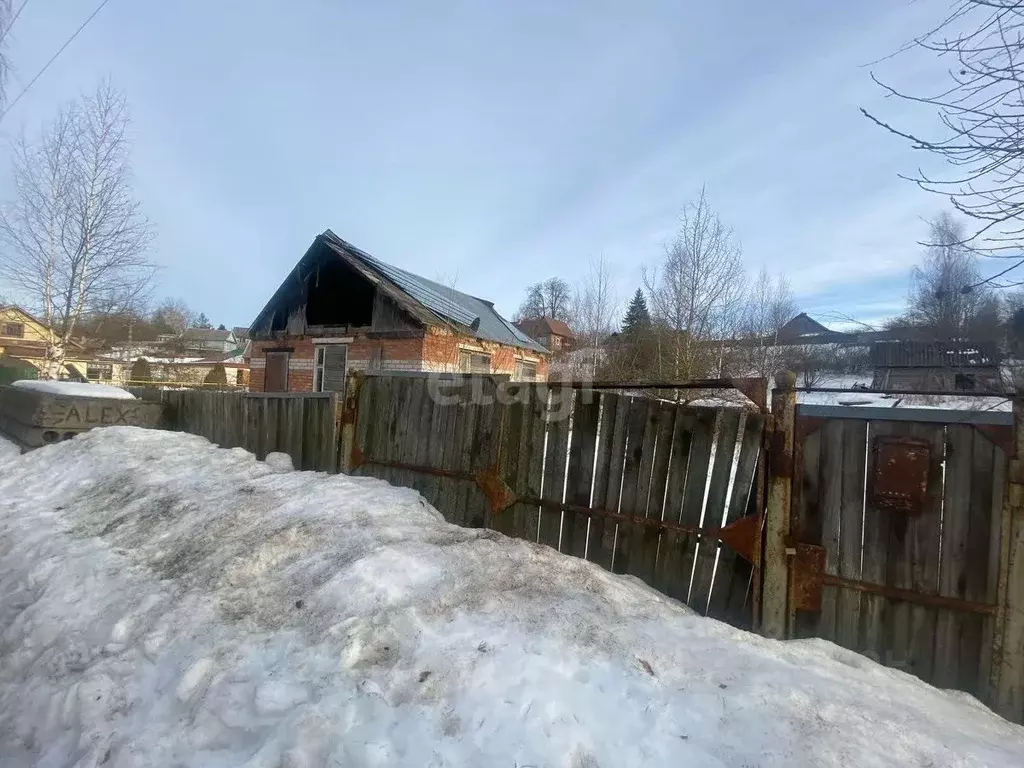 Дом в Новгородская область, Боровичи пос. Полыновка, пер. Устинский ... - Фото 1