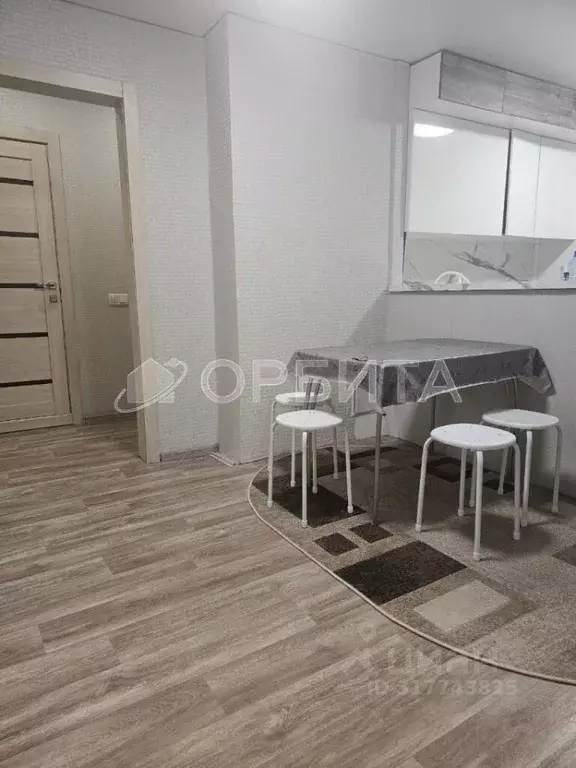 2-к кв. Тюменская область, Тюмень ул. Федюнинского, 11 (50.0 м) - Фото 1