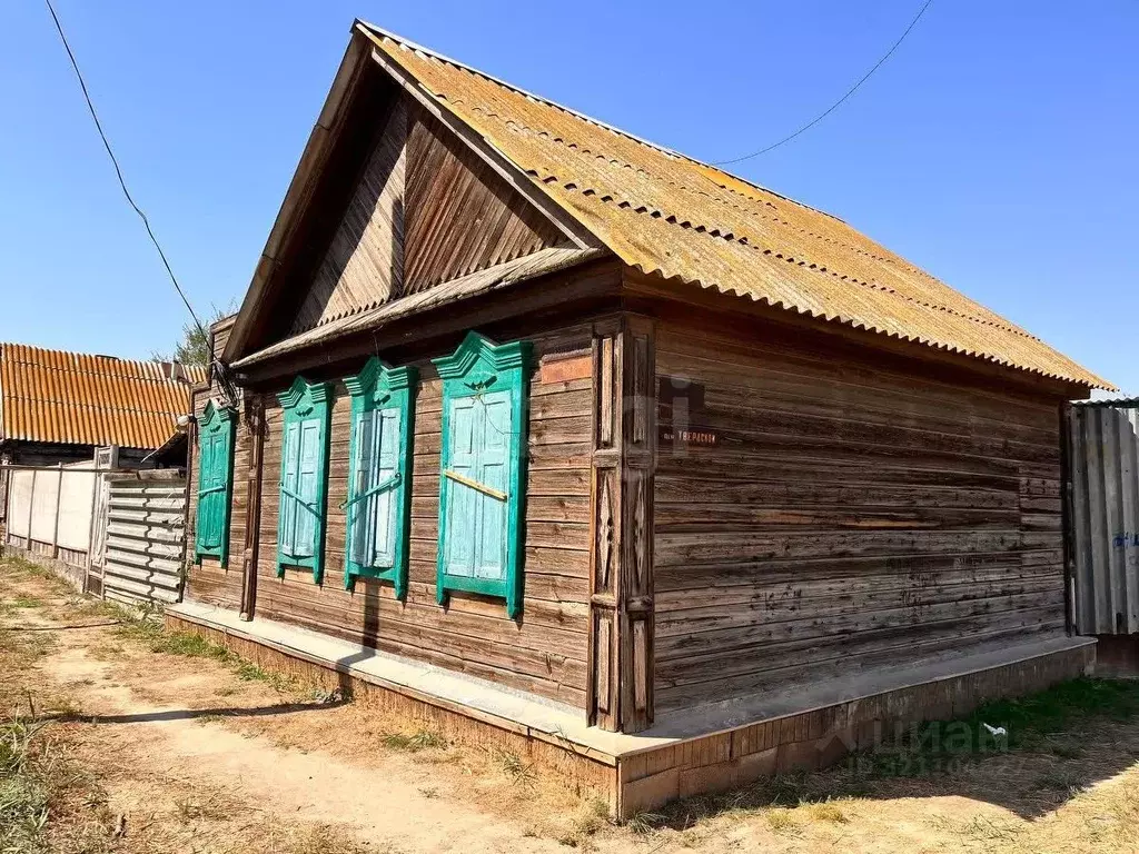 Дом в Астраханская область, Астрахань Якобинская ул., 73 (58 м) - Фото 1