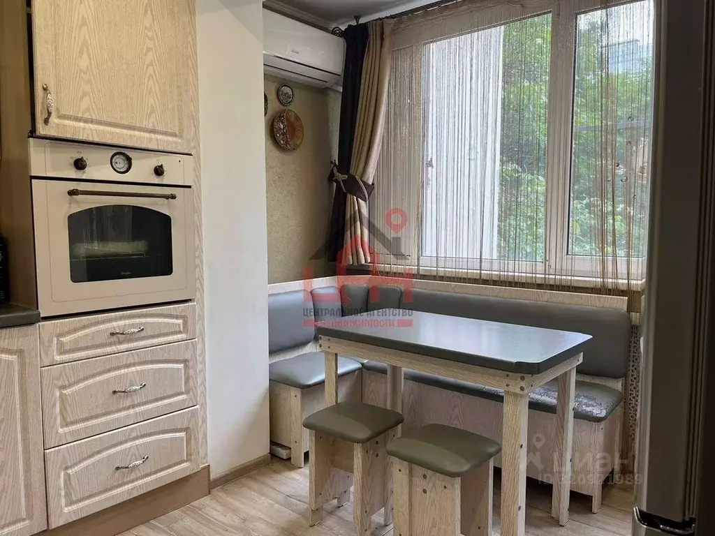 3-к кв. Ставропольский край, Ессентуки Октябрьская ул., 434 (65.8 м) - Фото 0
