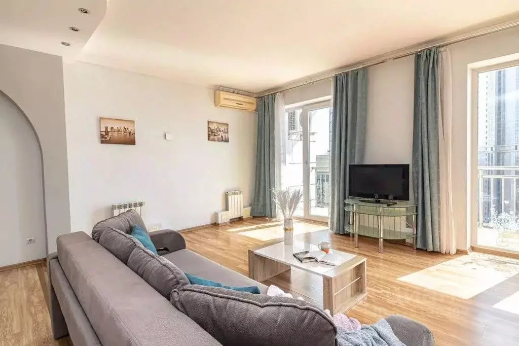 1-к кв. Приморский край, Владивосток ул. 1-я Морская, 20 (80.0 м) - Фото 2