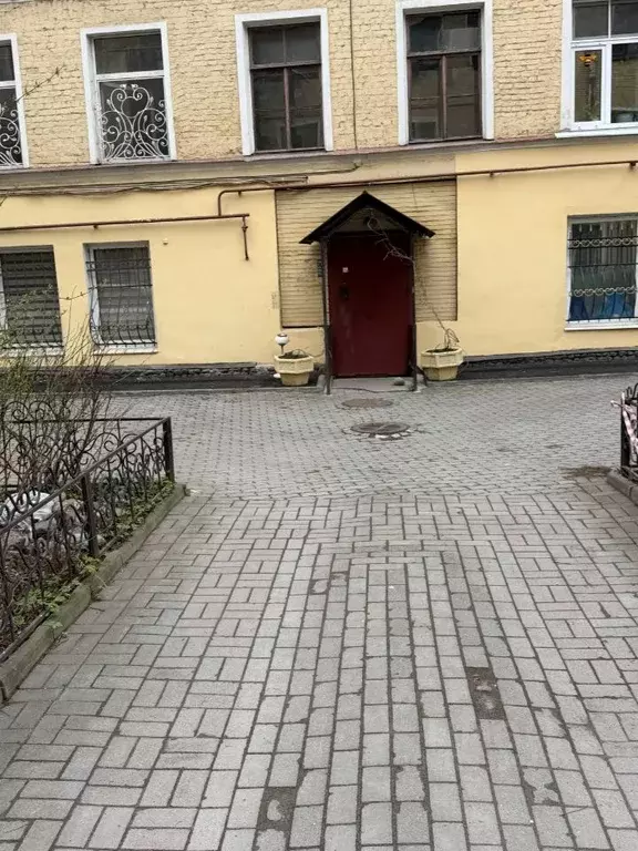 Гараж в Санкт-Петербург наб. Реки Фонтанки, 109 (12 м) - Фото 2