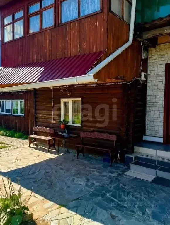 Дом в Алтай, Чемальский район, с. Чемал Лазурная ул., 15 (157 м) - Фото 1