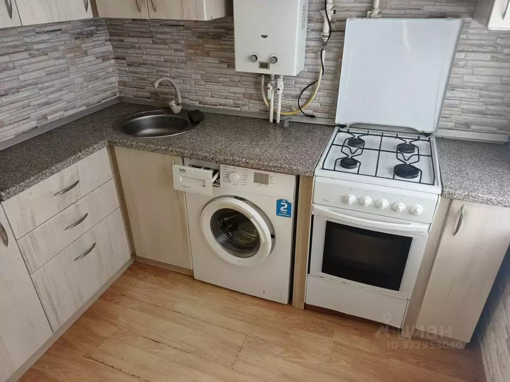 3-к кв. Краснодарский край, Крымск ул. Лермонтова, 19 (40.9 м) - Фото 2