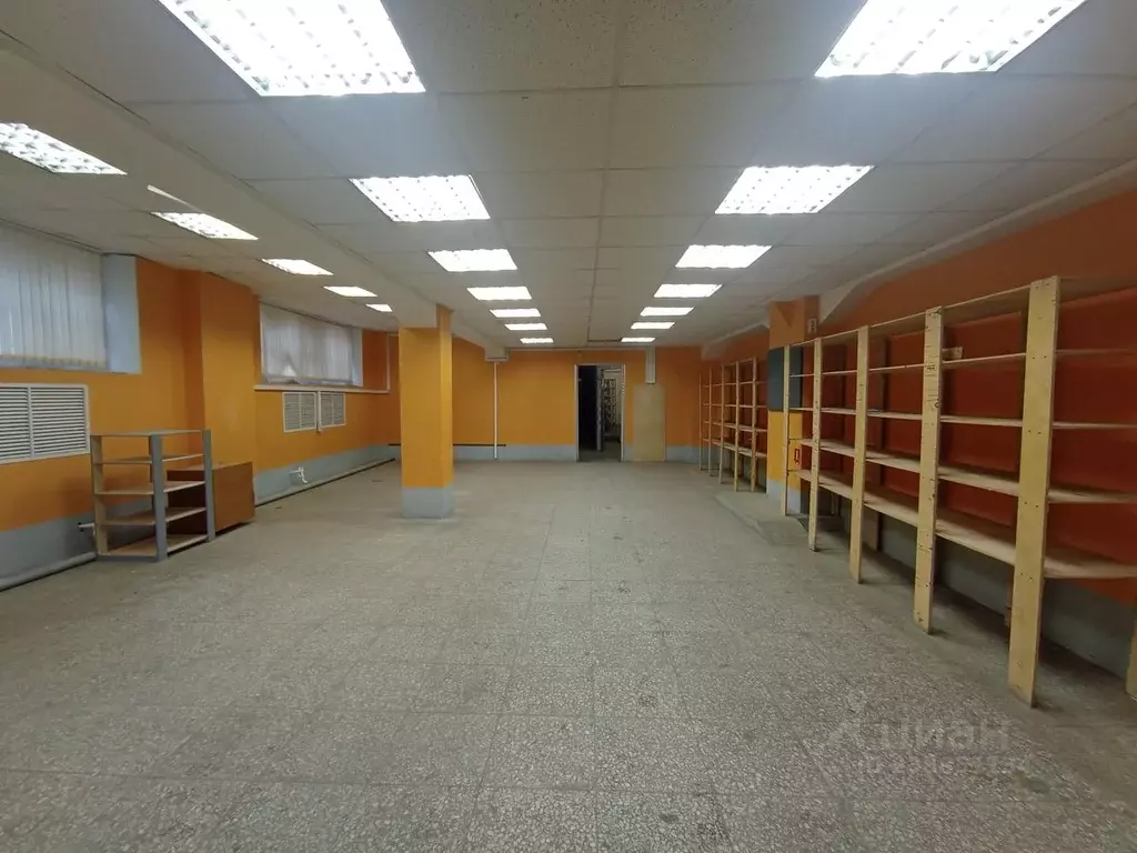 Помещение свободного назначения в Санкт-Петербург 6-я Васильевского ... - Фото 1