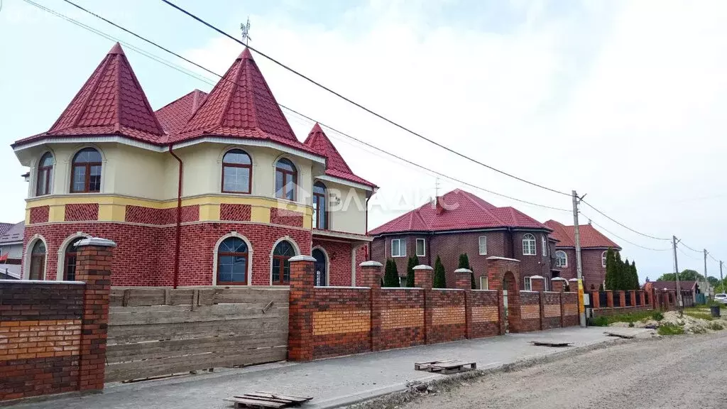 Дом в Калининградская область, Гурьевский муниципальный округ, посёлок ... - Фото 1