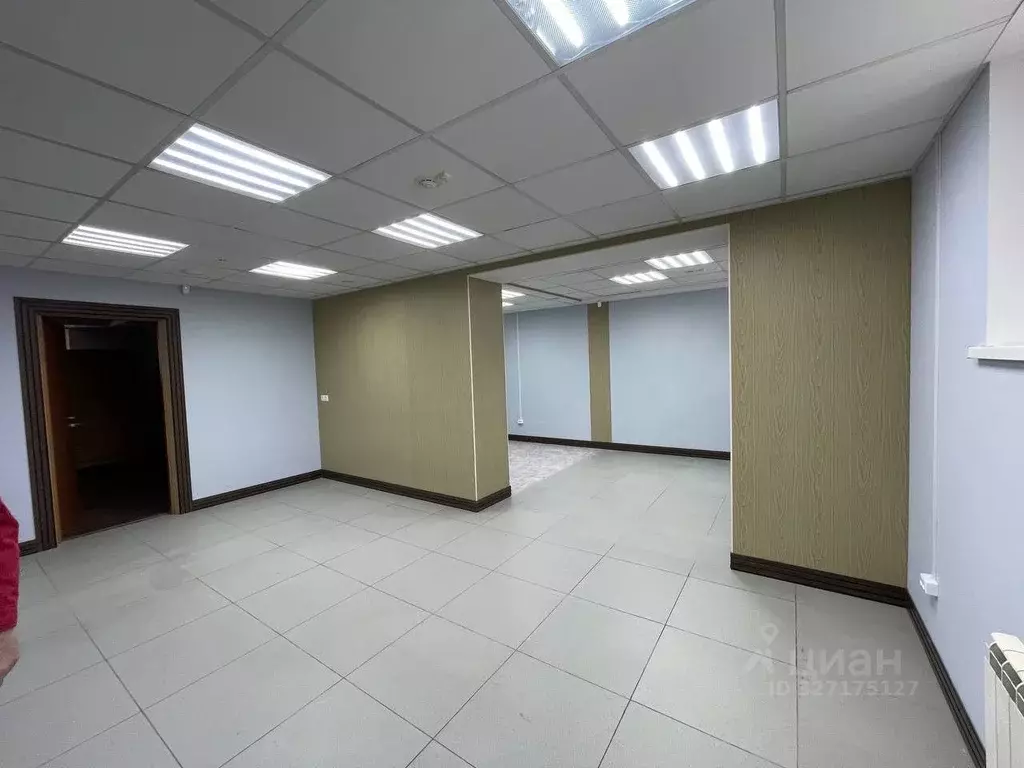 Офис в Свердловская область, Екатеринбург ул. Барвинка, 14 (42 м) - Фото 2
