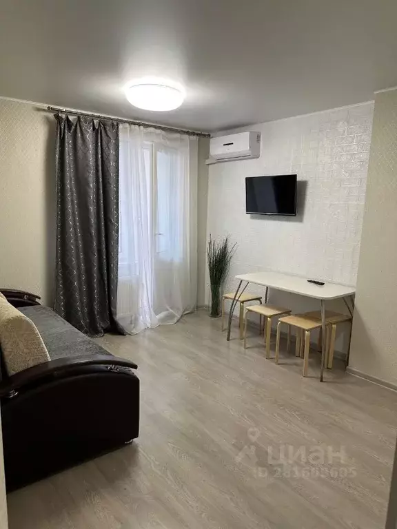 2-к кв. Башкортостан, Уфа Айская ул., 39 (52.0 м) - Фото 0